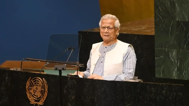 পাচার হওয়া সম্পদ ফেরতের আহ্বান জানালেন ড. ইউনূস