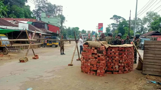 খাগড়াছড়িতে ১৪৪ ধারা জারি, পরিস্থিতি নিয়ন্ত্রণে সেনা–বিজিবি