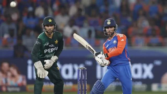 রোমাঞ্চকর ফাইনালে পাকিস্তানকে হারিয়ে এশিয়া কাপ চ্যাম্পিয়ন ভারত