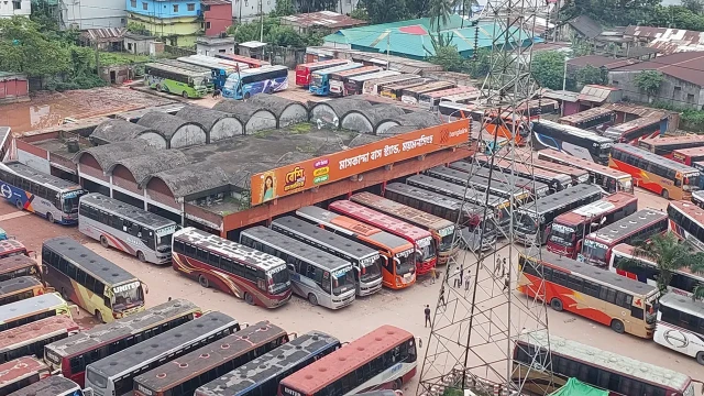 ময়মনসিংহ-ঢাকা রুটে বাস চলাচল অনির্দিষ্টকালের জন্য বন্ধ