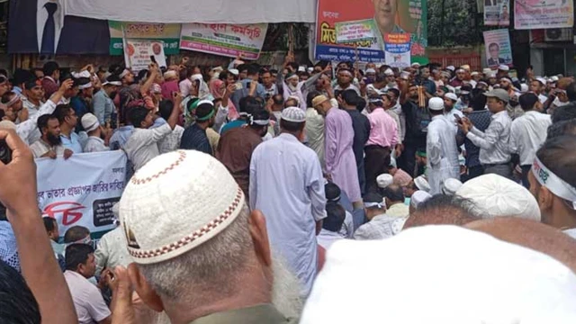 বাড়িভাতা বৃদ্ধির সিদ্ধান্ত প্রত্যাখ্যান, লাগাতার কর্মসূচিতে শিক্ষকরা