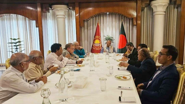 জুলাই জাতীয় সনদ স্বাক্ষর ২০২৫: জাতীয় ঐকমত্য কমিশনের বৈঠক অনুষ্ঠিত