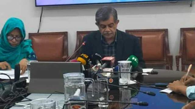 এইচএসসির ফল সবাইকে বিস্মিত করেছে : শিক্ষা উপদেষ্টা