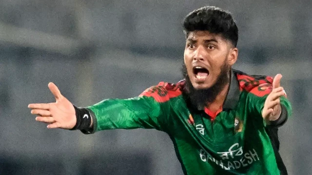 রিশাদের ঘূর্ণিতে চোখে শর্ষে ফুল দেখছে উইন্ডিজ