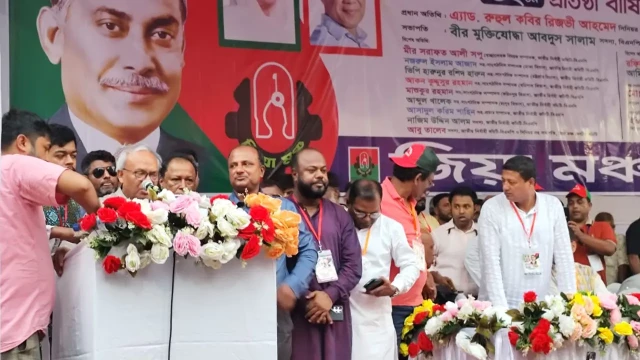 একটা দল শেখ হাসিনার মতোই মিথ্যাচারে লিপ্ত : রিজভী