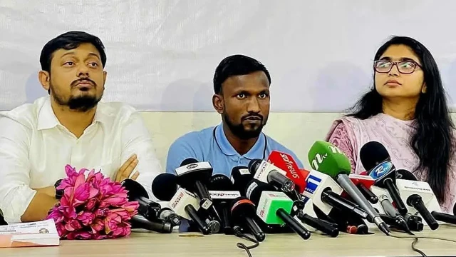 ঢাকা-৮ থেকে এনসিপির মনোনয়ন নিলেন আলোচিত রিকশাচালক সুজন