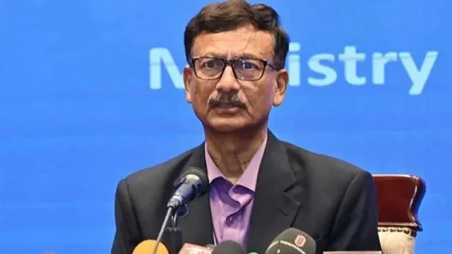 তারেক রহমান এখনো ট্রাভেল পাস চাননি: পররাষ্ট্র উপদেষ্টা