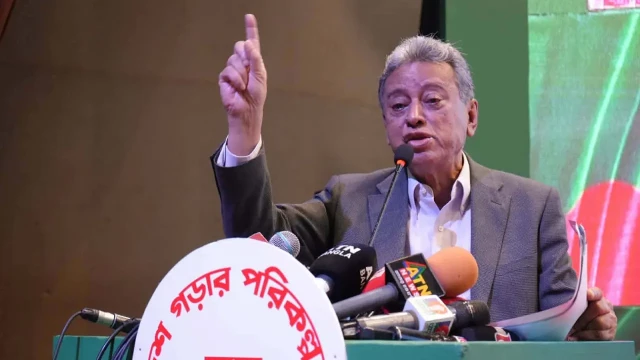 নেতাকর্মীদের চোখ-কান খোলা রাখার আহ্বান আমীর খসরুর