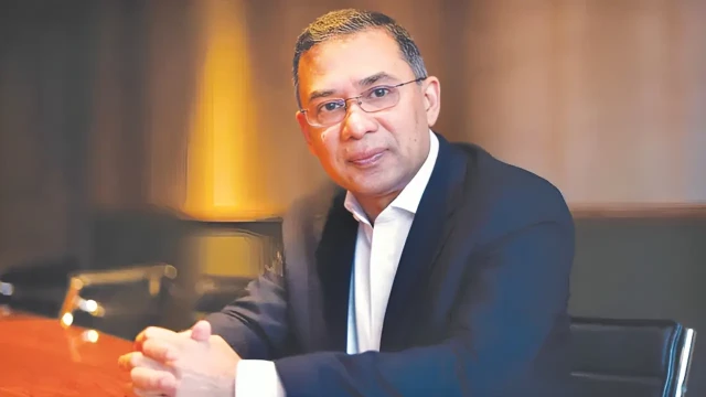 ঢাকা-১৭ আসনে তারেক রহমানের মনোনয়ন দাখিল