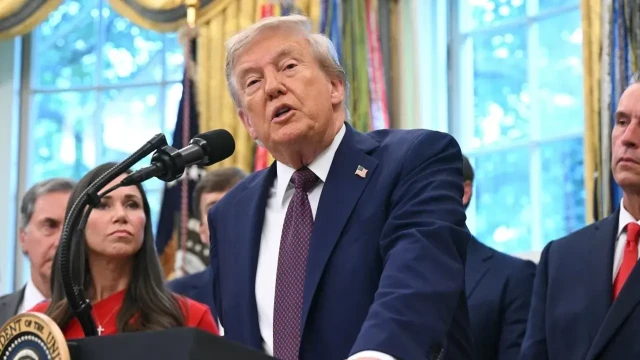 সংবাদ সম্মেলনের ঘোষণা দিয়েছেন ডোনাল্ড ট্রাম্প