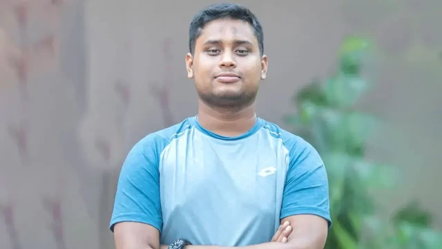 হাসনাত আবদুল্লাহর ব্যক্তিগত ফেসবুক অ্যাকাউন্ট অকার্যকর