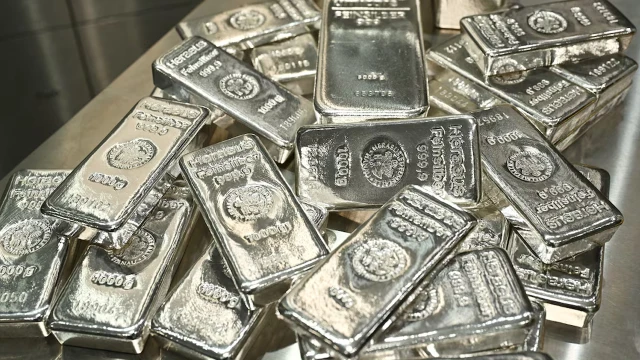 আন্তর্জাতিক বাজারে রুপার দামে বড় উল্লম্ফন