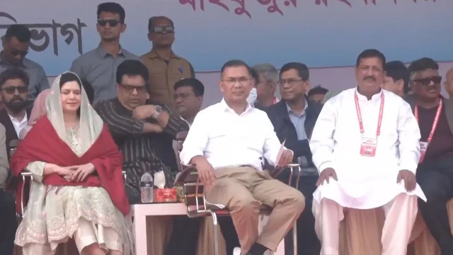 রাজশাহীতে বিএনপির নির্বাচনী সমাবেশে তারেক রহমানের উপস্থিতি