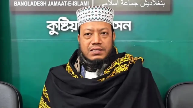 নারী কর্মীদের সঙ্গে দুর্ব্যবহার: মায়ের অপমানের  যা বললেন আমির হামজা