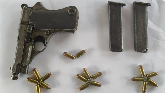 অস্ত্র ও গুলিসহ তালিকাভুক্ত সন্ত্রাসী মুন্না আটক