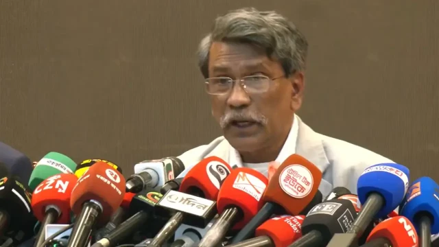 পুরোনো ব্যবস্থায় ফেরার ইচ্ছা নেই জনগণের: আলী রীয়াজ