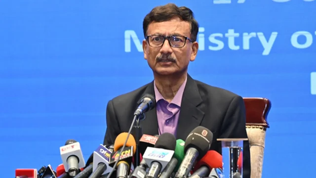 পররাষ্ট্র মন্ত্রণালয় থেকে বিদায় নিলেন উপদেষ্টা তৌহিদ হোসেন