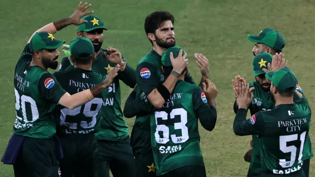 ভারতের কাছে হারের পর শাহিনের সমালোচনায় শ্বশুর শহিদ আফ্রিদি