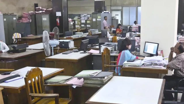 সময়মতো অফিসে উপস্থিতি নিশ্চিত করতে কঠোর বার্তা, ব্যত্যয় হলে শাস্তি