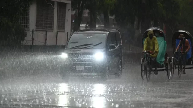 দেশের বিভিন্ন স্থানে বৃষ্টি হতে পারে, তাপমাত্রা প্রায় অপরিবর্তিত