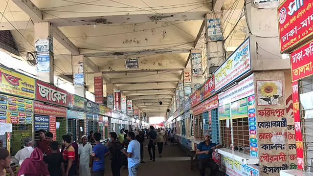 ঈদযাত্রায় ভাড়া তালিকা প্রদর্শনের নির্দেশ, পুরোনো বাস চলাচলে কঠোর নজরদারি