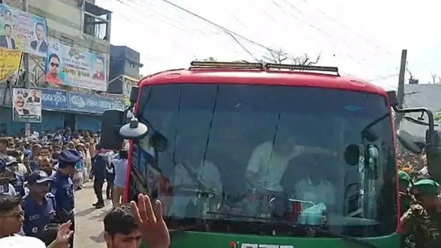 সৈয়দপুরে অবতরণ তারেক রহমানের, দিনাজপুরে খাল পুনর্খনন কর্মসূচি উদ্বোধন আজ