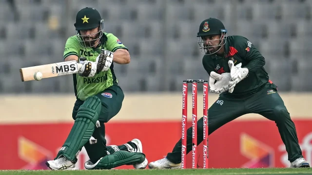 বাংলাদেশের কাছে হারের পর আম্পায়ারিং নিয়ে প্রশ্ন তুলল পাকিস্তান