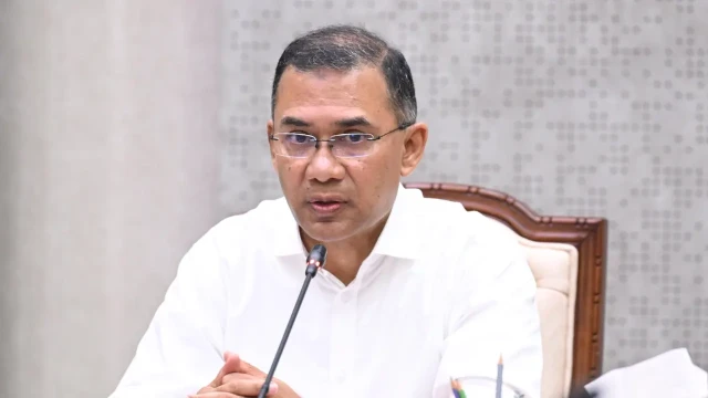 বিদেশে উচ্চশিক্ষায় আগ্রহীদের জন্য ১০ লাখ টাকা ঋণ সহায়তার নির্দেশ প্রধানমন্ত্রীর