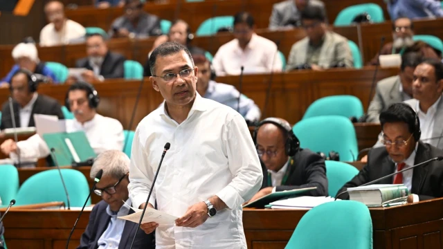 প্রাথমিকের শিক্ষার্থীদের জন্য বিনামূল্যে ড্রেস দেবে সরকার