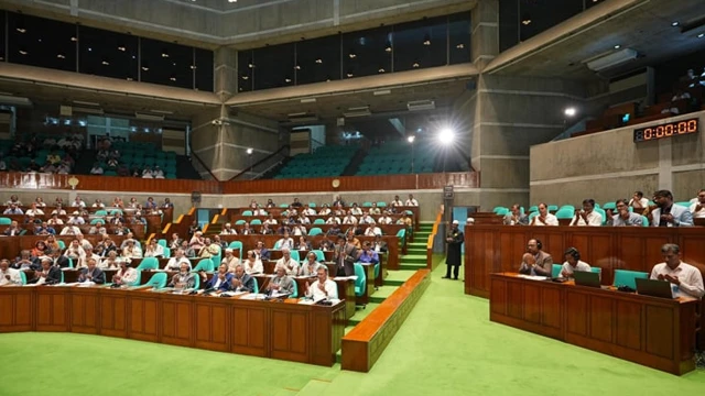 সংসদ অধিবেশন থেকে জামায়াত নেতৃত্বাধীন বিরোধী দলের ওয়াকআউট
