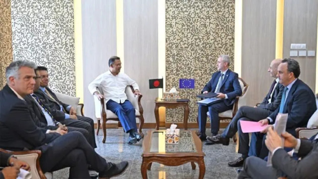 প্রধানমন্ত্রীর সঙ্গে ইইউ রাষ্ট্রদূতদের বৈঠক, সহযোগিতা জোরদারে গুরুত্ব