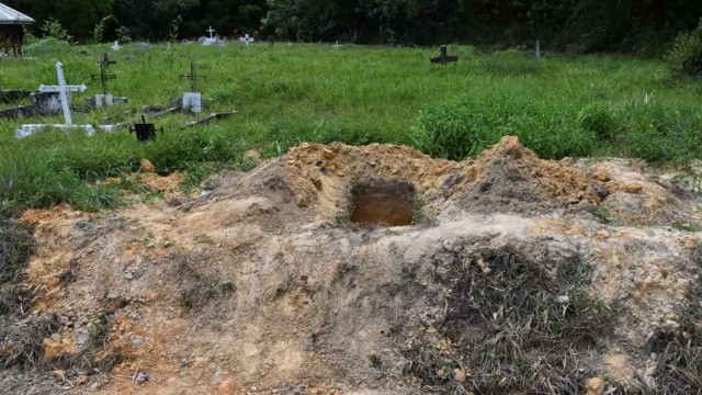 ত্রিনিদাদে কবরস্থান থেকে ৫০ শিশুসহ ৫৬ মরদেহ উদ্ধার, তদন্তে পুলিশ