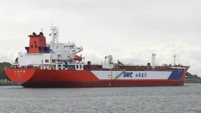 চট্টগ্রাম বন্দরে একসঙ্গে ৫ জ্বালানিবাহী জাহাজ, খালাস শুরু