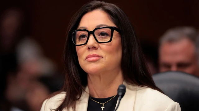 গুরুতর অভিযোগের মুখে পদত্যাগ করলেন ট্রাম্পের শ্রম সচিব