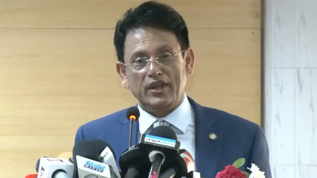 তরুণদের ‘তাৎক্ষণিক প্রতিক্রিয়া সংস্কৃতি’ নিয়ে উদ্বেগ শিক্ষামন্ত্রীর