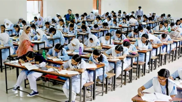 শিক্ষা ক্যালেন্ডারে বড় পরিবর্তনের ভাবনা, বছর শেষে হতে পারে এসএসসি-এইচএসসি