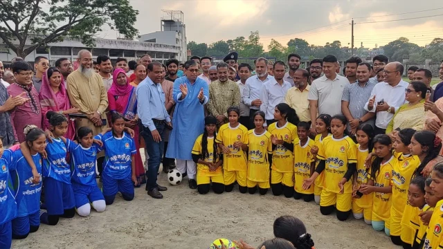 বগুড়ায় শুরু ‘নতুন কুঁড়ি স্পোর্টস’, উদ্বোধন করলেন প্রতিমন্ত্রী মীর শাহে আলম