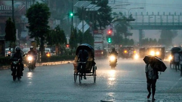 রাতে ঢাকায় বজ্রবৃষ্টি হতে পারে, জানিয়েছে আবহাওয়া দপ্তর