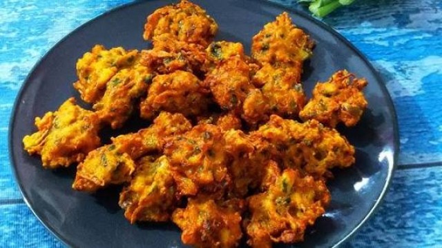 শীতের সবজি দিয়ে সুস্বাদু পাকোড়া তৈরির রেসিপি