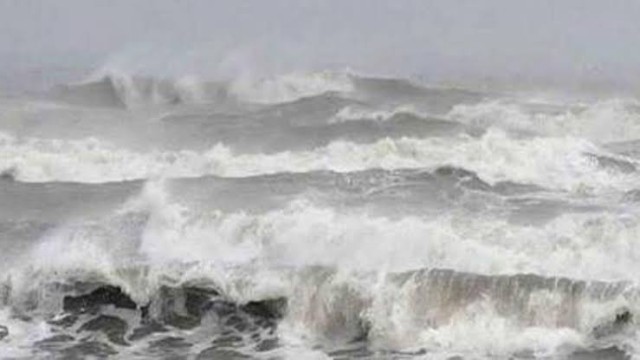 বঙ্গোপসাগরে গভীর নিম্নচাপ, আরও ঘনীভূত হওয়ার আভাস