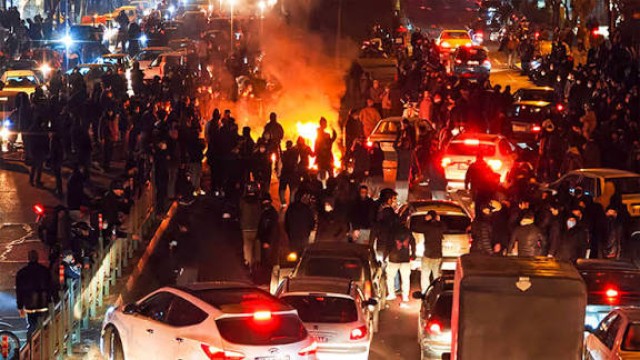 ইরানে বিক্ষোভে ৩ হাজার ১১৭ জনের মৃত্যু: সরকারি তথ্য ও মানবাধিকার সংস্থার ভিন্ন দাবি