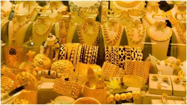 বিশ্ববাজারে স্বর্ণের বড় উত্থান: আউন্সপ্রতি দাম ছাড়াল ৫ হাজার ডলার