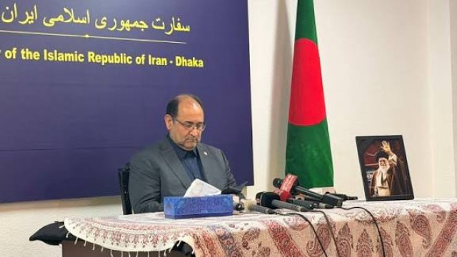 ইসরাইল-মার্কিন আগ্রাসনের বিরুদ্ধে বাংলাদেশের সরাসরি নিন্দা প্রত্যাশা করছে ইরান