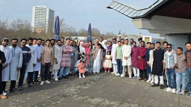 জার্মানিতে আনন্দ ও উৎসবমুখর পরিবেশে পবিত্র ঈদুল ফিতর উদযাপিত
