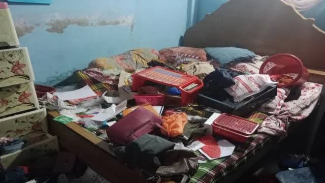 সাভারে ঈদের ছুটিতে ফাঁকা বাড়িতে জানালার গ্রিল কেটে দুর্ধর্ষ চুরি