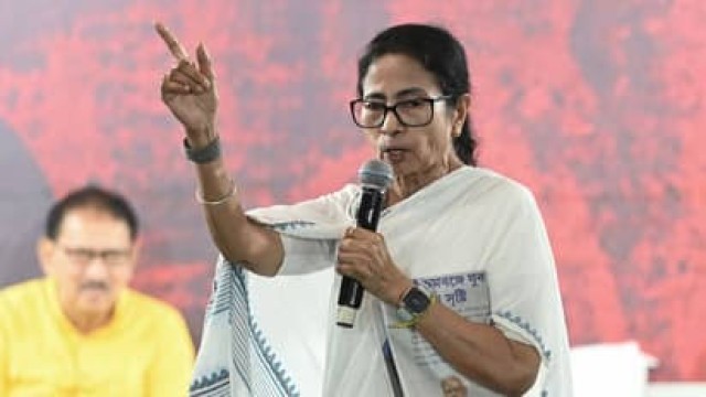 বিজেপিকে নিয়ে সতর্কবার্তা মমতার