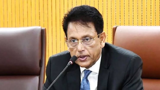 এসএসসি পরীক্ষা: কেন্দ্রে শিক্ষামন্ত্রীর আকস্মিক পরিদর্শনের সম্ভাবনা, গন্তব্য রাখা হয়েছে গোপন