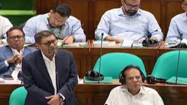 করোনা ভ্যাকসিন কিনতে সরকারের ব্যয় ৪ হাজার ৩৯৪ কোটি টাকা: সংসদে স্বাস্থ্যমন্ত্রী