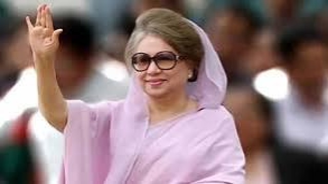 নিবিড় তত্ত্বাবধায়নে চিকিৎসা চলছে খালেদা জিয়ার