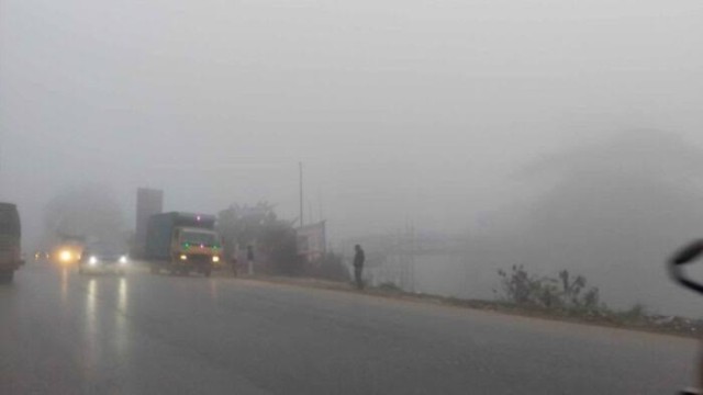 সারাদেশে মাঝারি থেকে ঘন কুয়াশার আভাস, বাড়তে পারে শীত